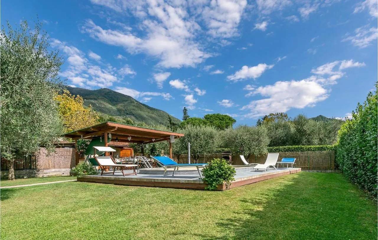 Vakantiehuis Awesome Home In Camaiore With Wifi