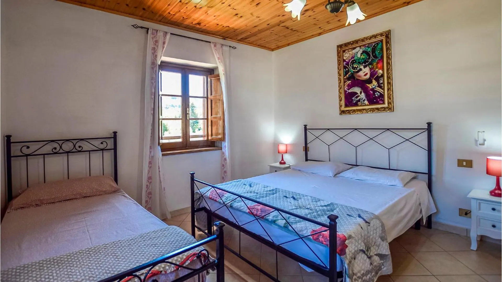 Awesome Home In Camaiore With Wifi 0*,  Italië